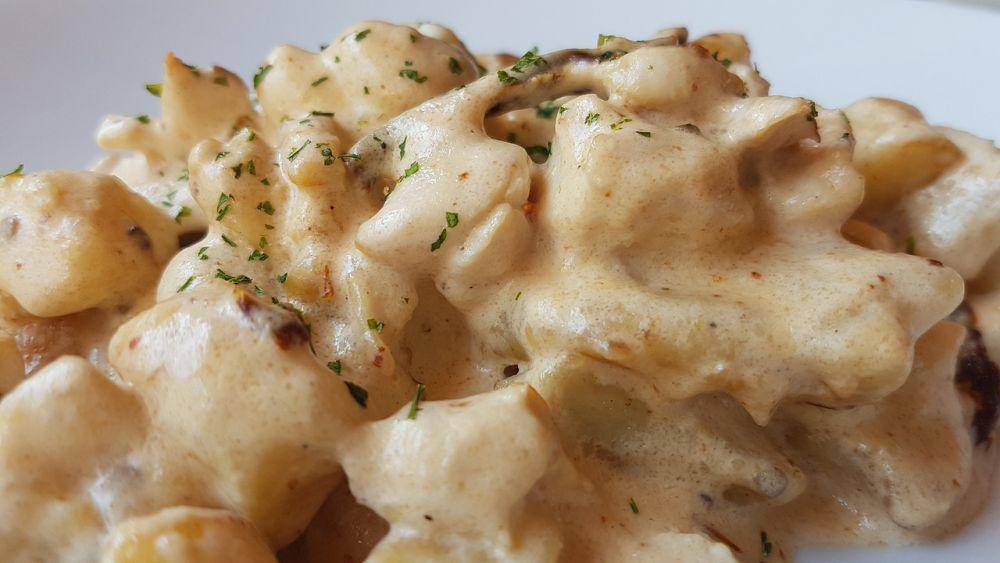 Resep Macaroni Schotel Kukus yang Lembut untuk Camilan Keluarga