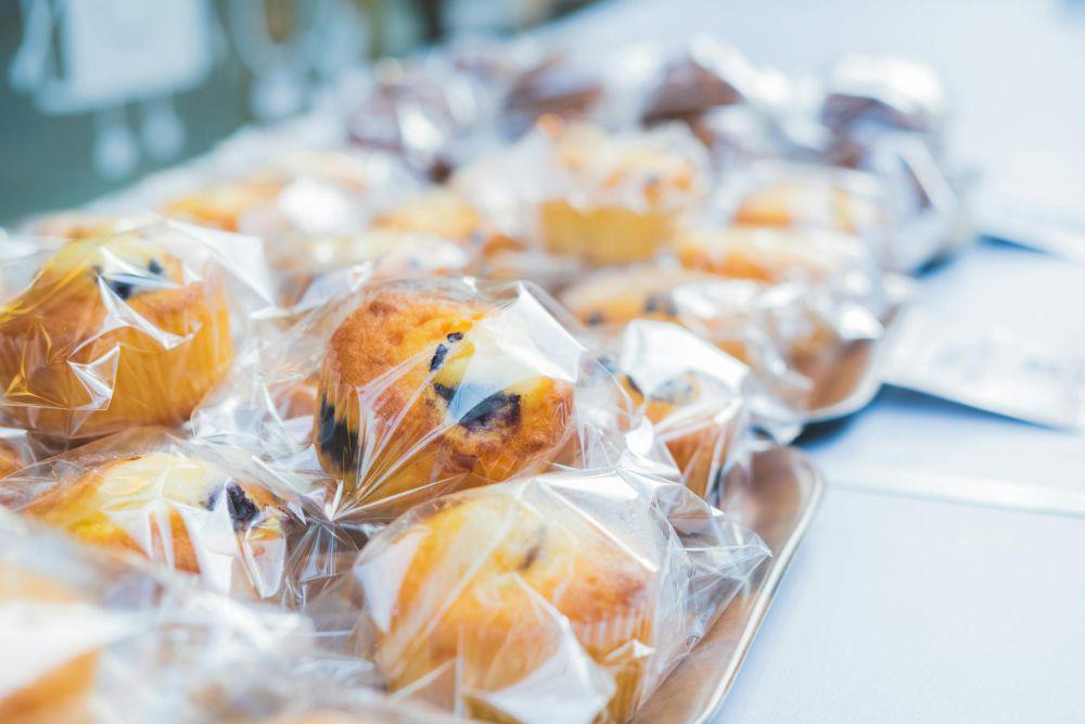 5 Tips Mengemas Kue dalam Plastik agar Rapi dan Tak Belepotan