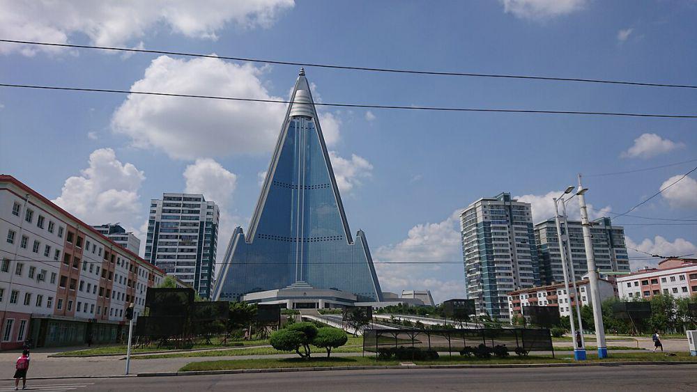 5 Fakta Hotel Ryugyong, Gedung Terbengkalai Tertinggi di Dunia