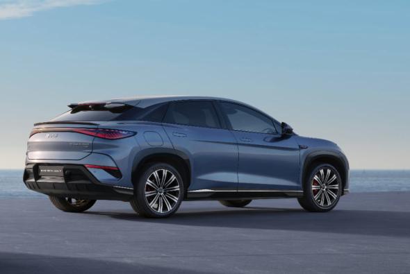 BYD Semakin Dominan di Indonesia, 8.200 Mobil Terjual dalam 3 Bulan!