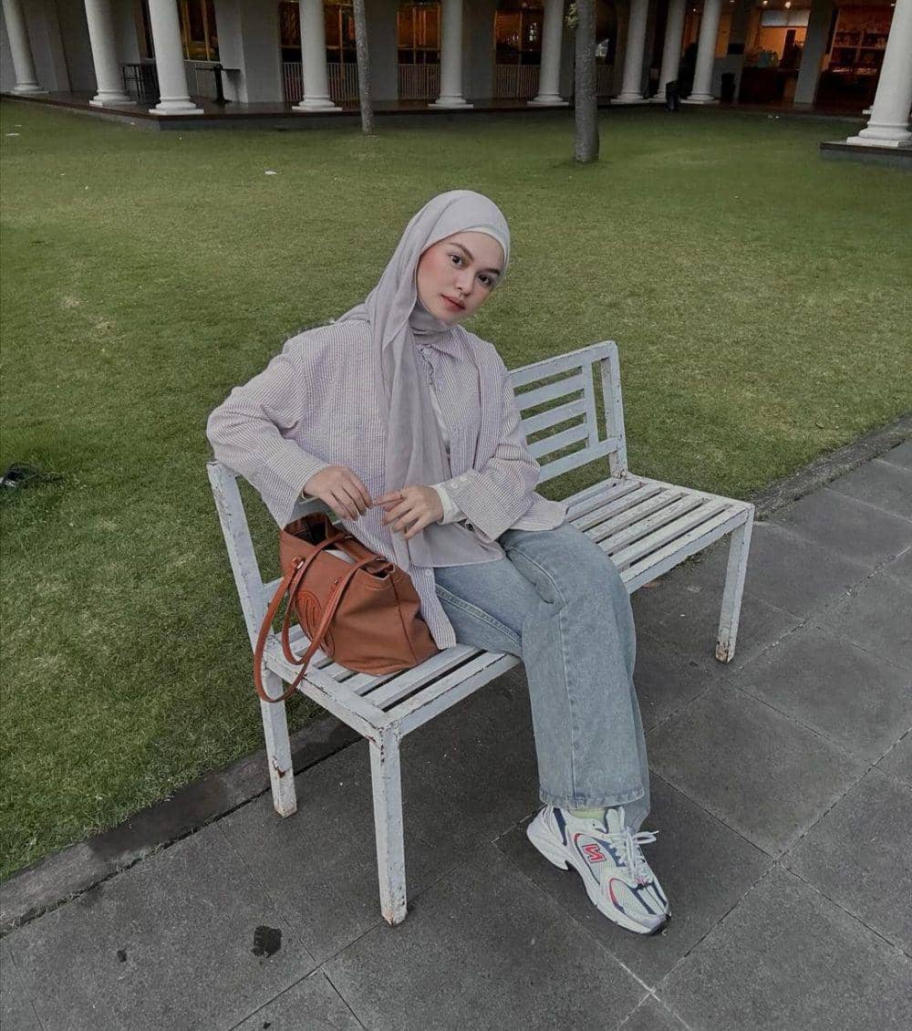 OOTD ala Syahla Alisya (instagram.com/syahlaali)