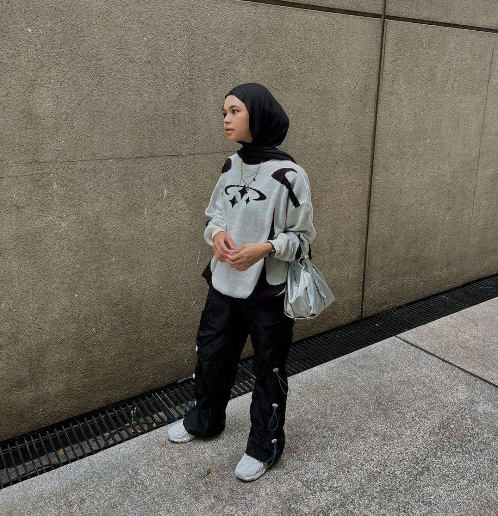 OOTD ala Syahla Alisya (instagram.com/syahlaali)