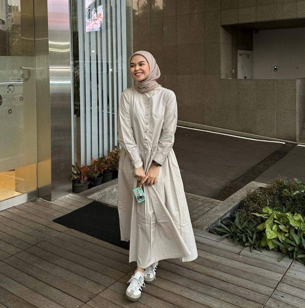 OOTD ala Syahla Alisya (instagram.com/syahlaali)