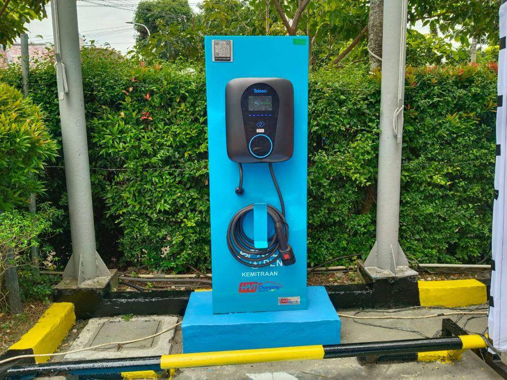PLN Resmikan SPKLU di Grand Mercure Medan Angkasa Hotel (IDN Times/Arifin Al Alamudi)