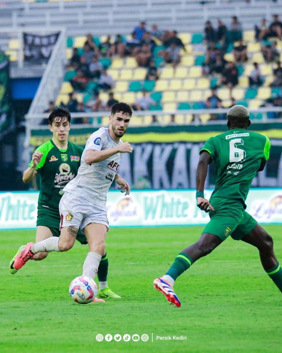 Pemain Persik Kediri saat menghadapi Persebaya Surabaya. IDN Times/ istimewa