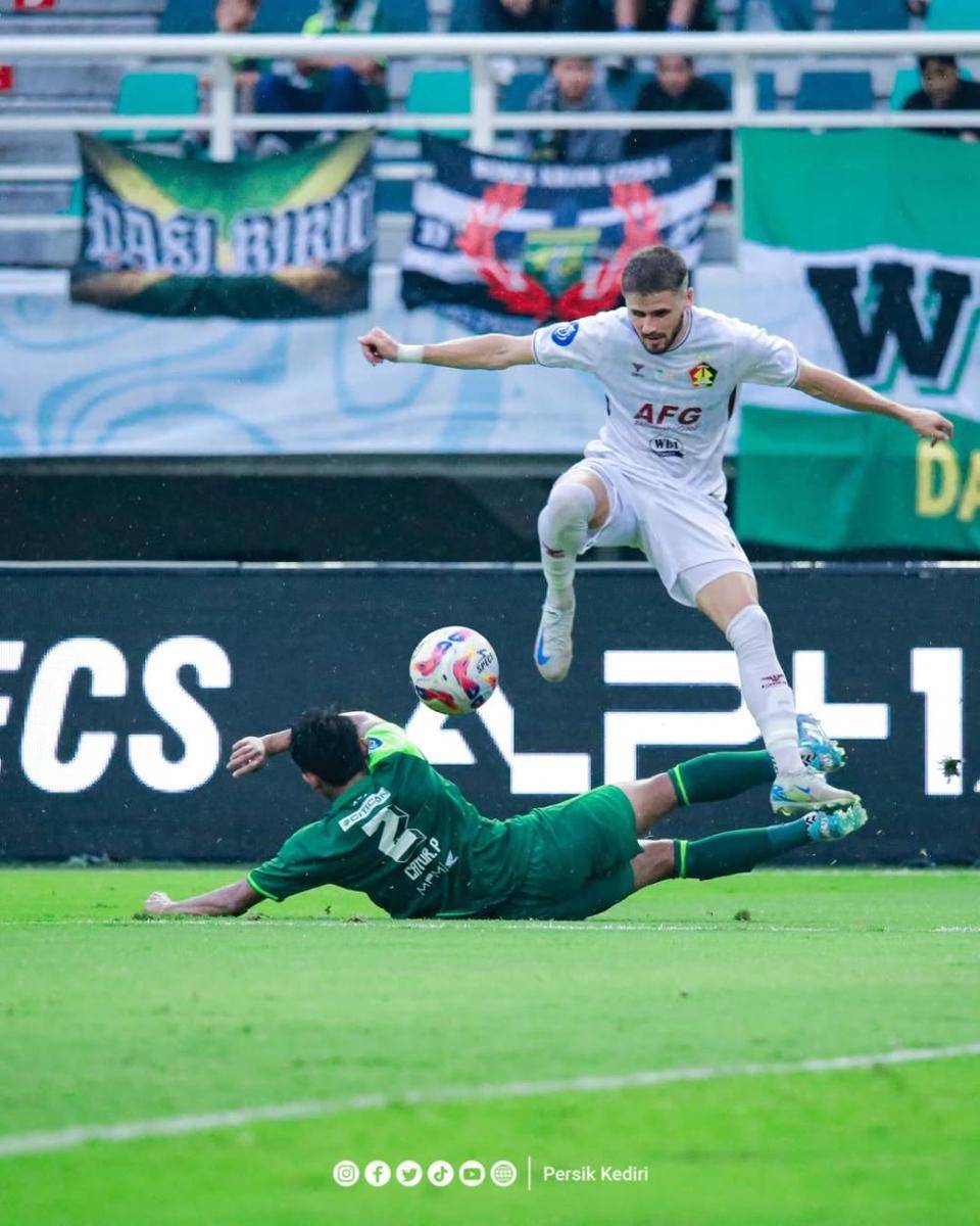 Pemain Persik Kediri saat menghadapi Persebaya Surabaya. IDN Times/ istimewa