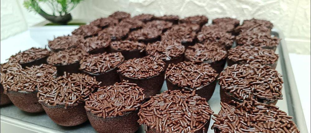 Resep Brownies Kukus Mini Cokelat, Lembut dan Moist Abis!