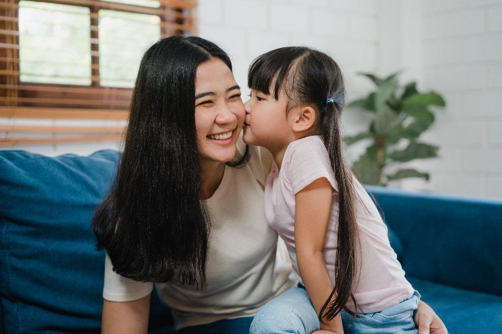 50 Ucapan Hari Ibu 2024 dalam Bahasa Jawa, Bermakna!