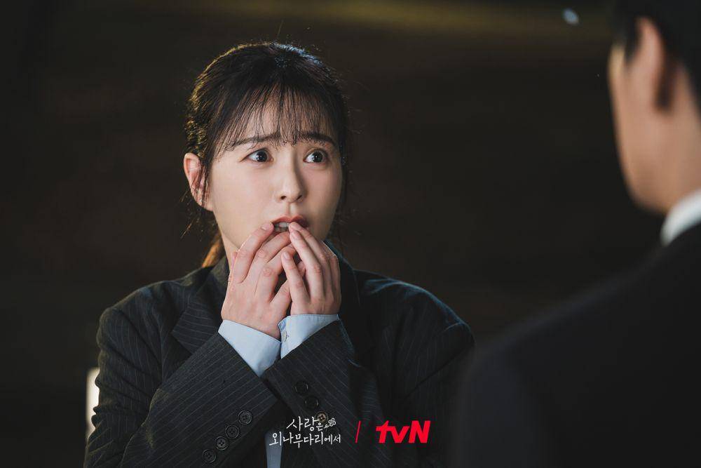 Jung Yu Mi di Love Your Enemy (dok. tvN/Love Your Enemy)