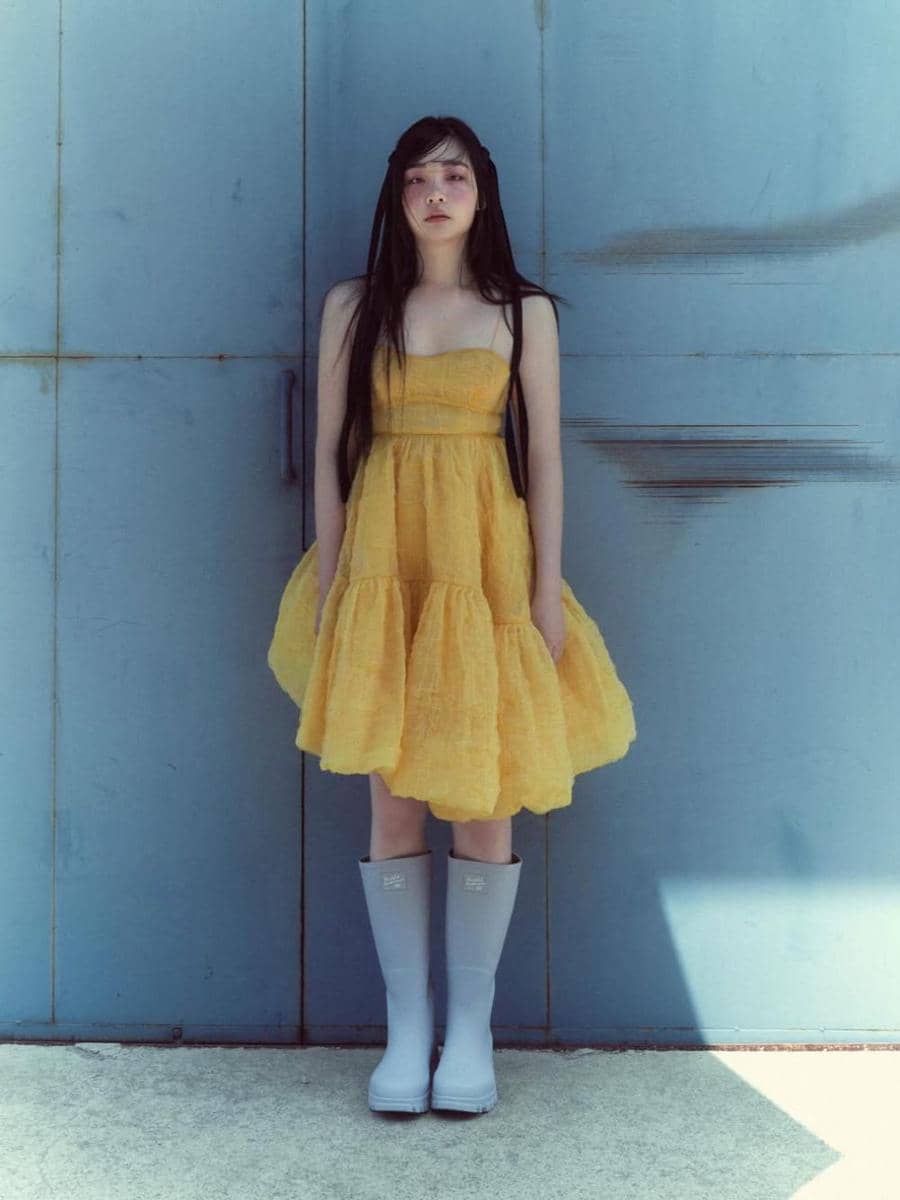 inspirasi outfit prom night ala Kim Min Ha (instagram.com/minhakim__)