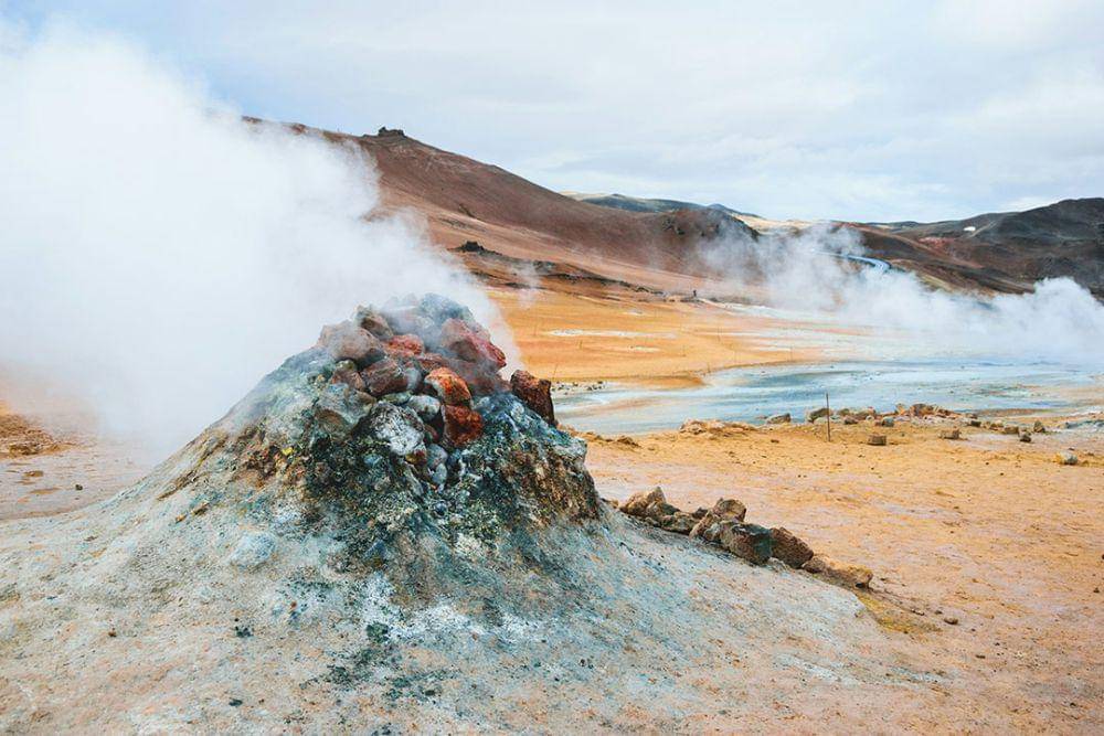 ilustrasi geotermal (unsplash.com/Job Savelsberg)