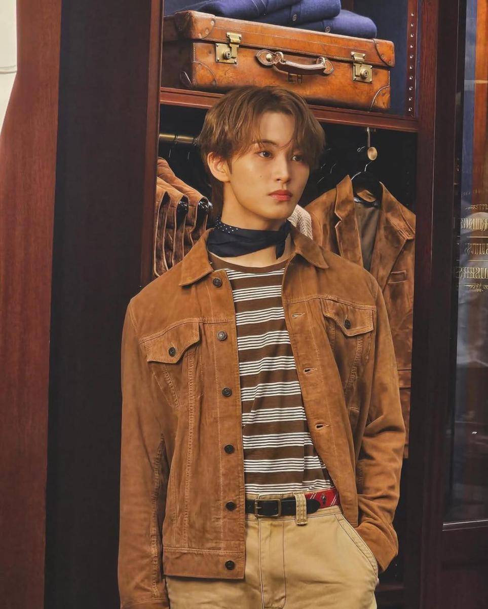 Mark NCT (instagram.com/onyourm__ark)