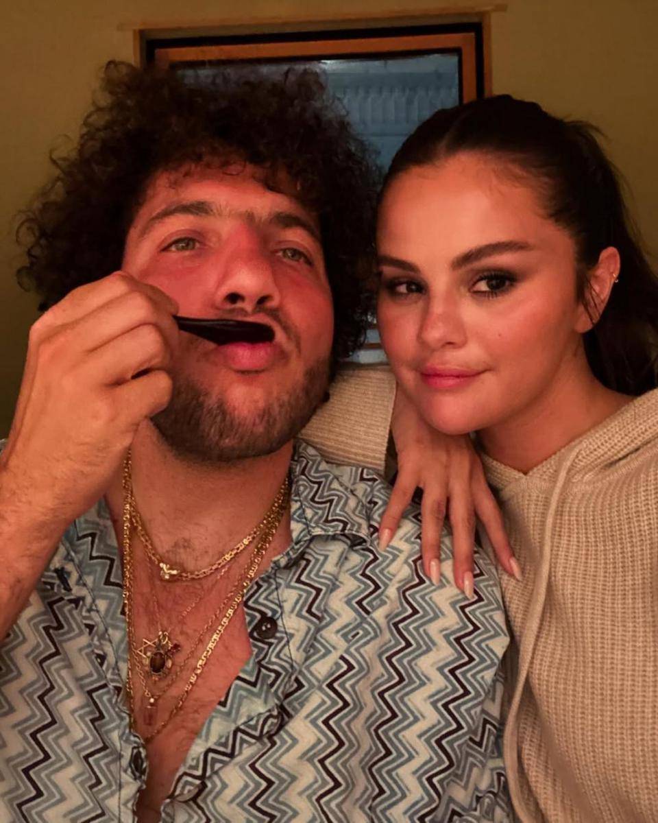 Selena Gomez dan Benny Blanco (instagram.com/selenagomez)