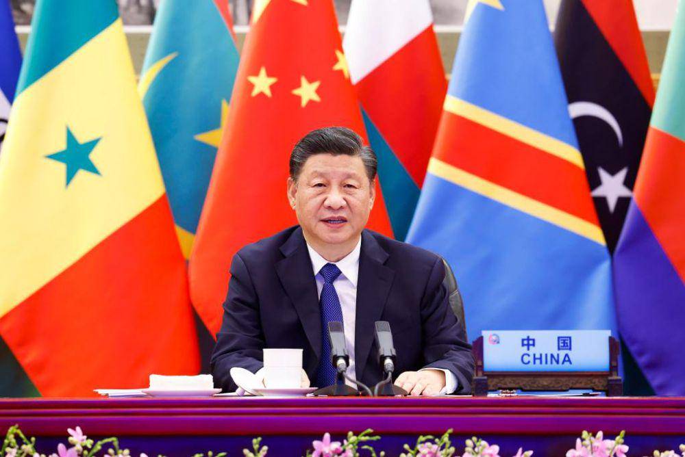 Presiden China Xi Jinping berpidato selama Konferensi Tingkat Menteri Ke-8 FOCAC di Beijing pada November 2021. (focac.org/People.cn)