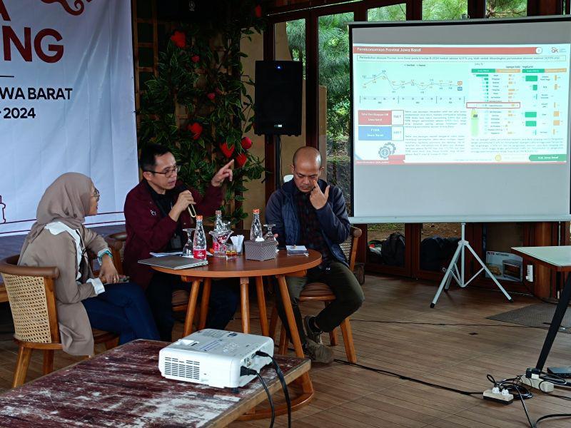 Jelang Tutup Tahun Kinerja Perbankan Jabar Menggembirakan
