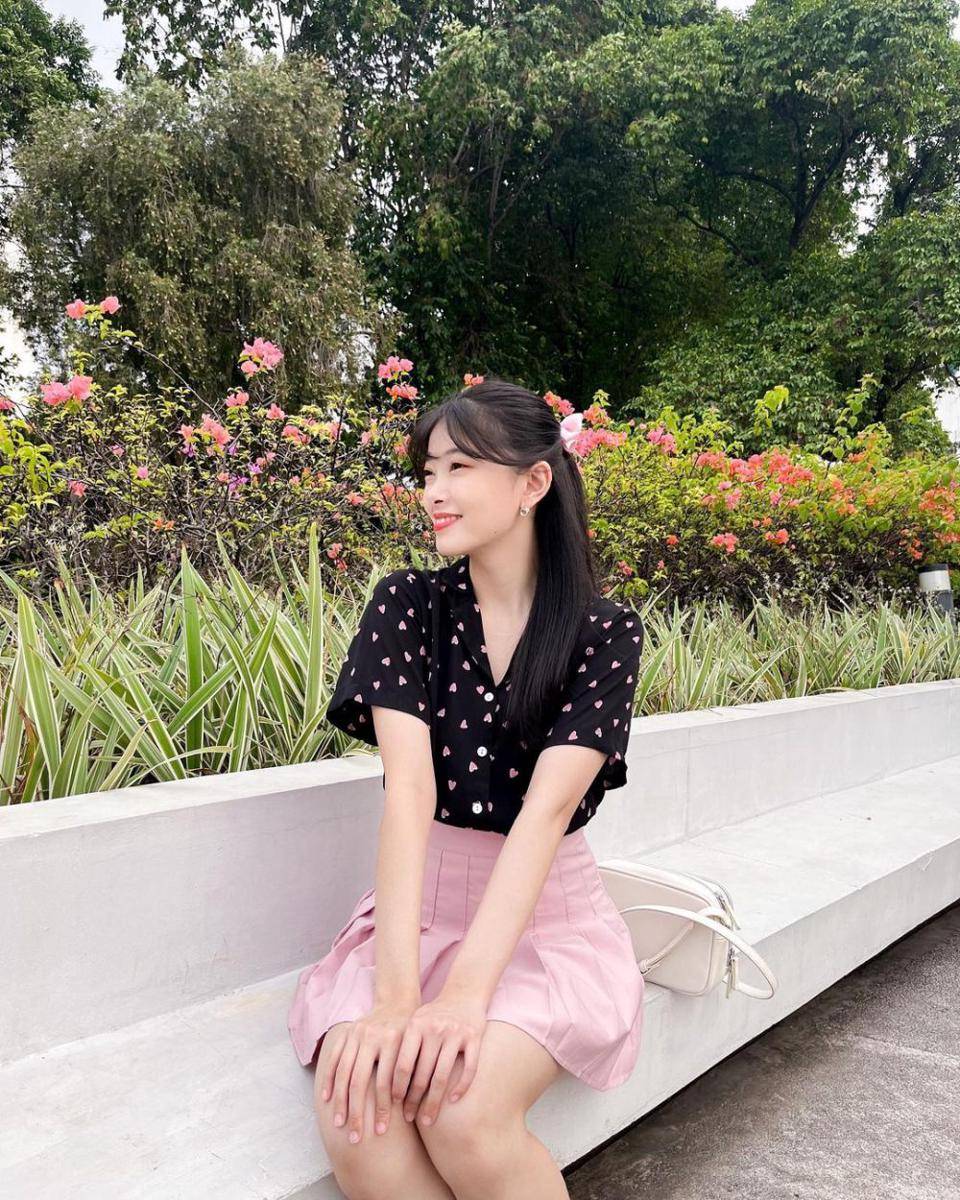 OOTD bertema pink ala Fiony JKT48 (instagram.com/jkt48.fiony)