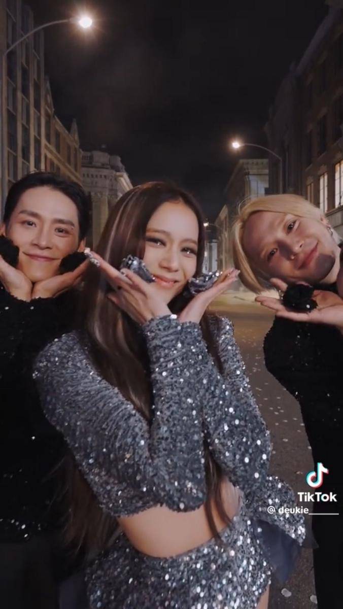 Potret Jisoo dan Kwon Twins (dok. tiktok.com/deukie_______)