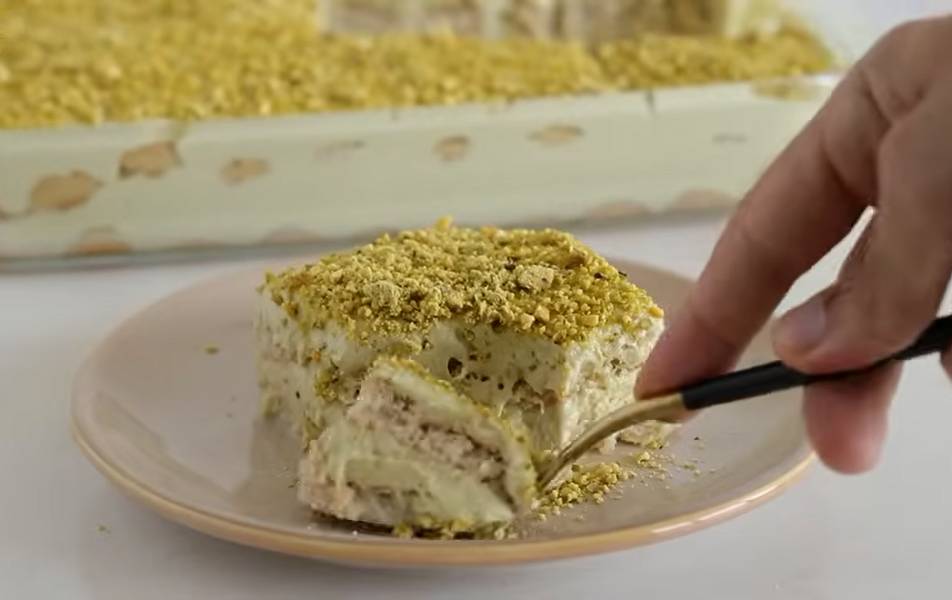 ilustrasi pistachio tiramisu ala Najla Bisyir (YouTube.com/The Cooking Foodie)