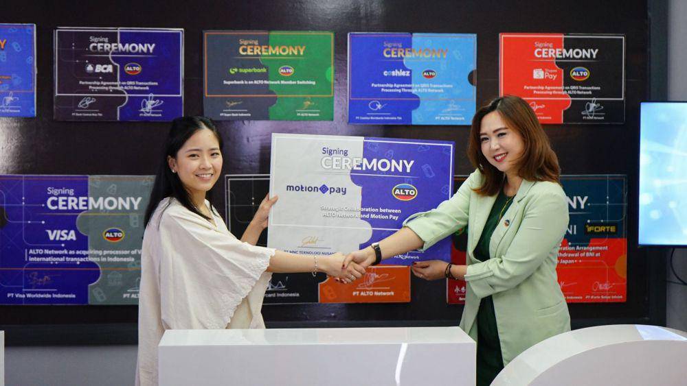 Direktur Utama PT MNC Teknologi Nusantara, Jessica Herliani Tanoesoedibjo, dan CEO ALTO Network, Gretel Griselda (Dok ALTO)