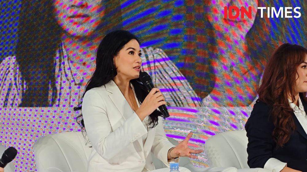 Titi Kamal dalam "Collagena Talk: Semua Bisa Awet Muda" pada Jumat (13/12/2024) di Atrium Mall Kelapa Gading 3. (IDN Times/Febriyanti Revitasari)