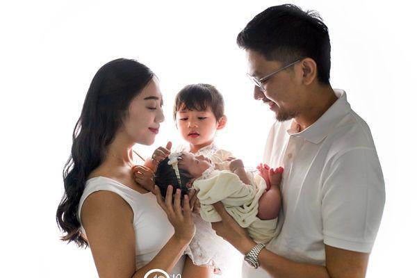 7 Pemotretan Newborn Baby Tania, Anak Kedua Winona Willy