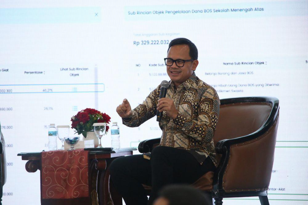 Wamendagri Minta DPRD Kawal Target Pembangunan Nasional