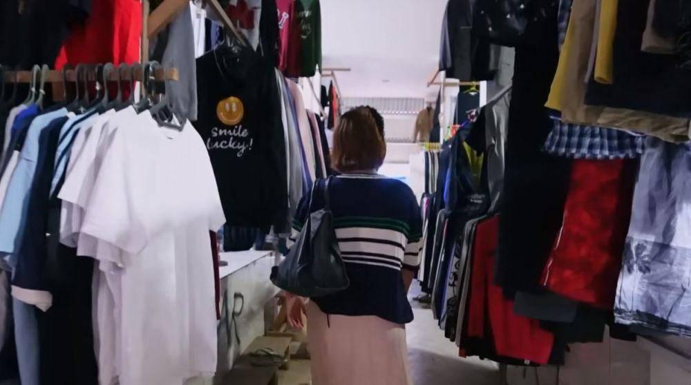 Indah Permatasari Thrifting Baju (YouTube,com/Indah Permatasari)
