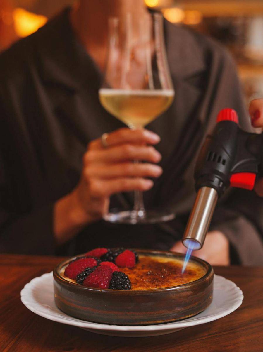ilustrasi dessert (pexels.com/Nadin Sh)