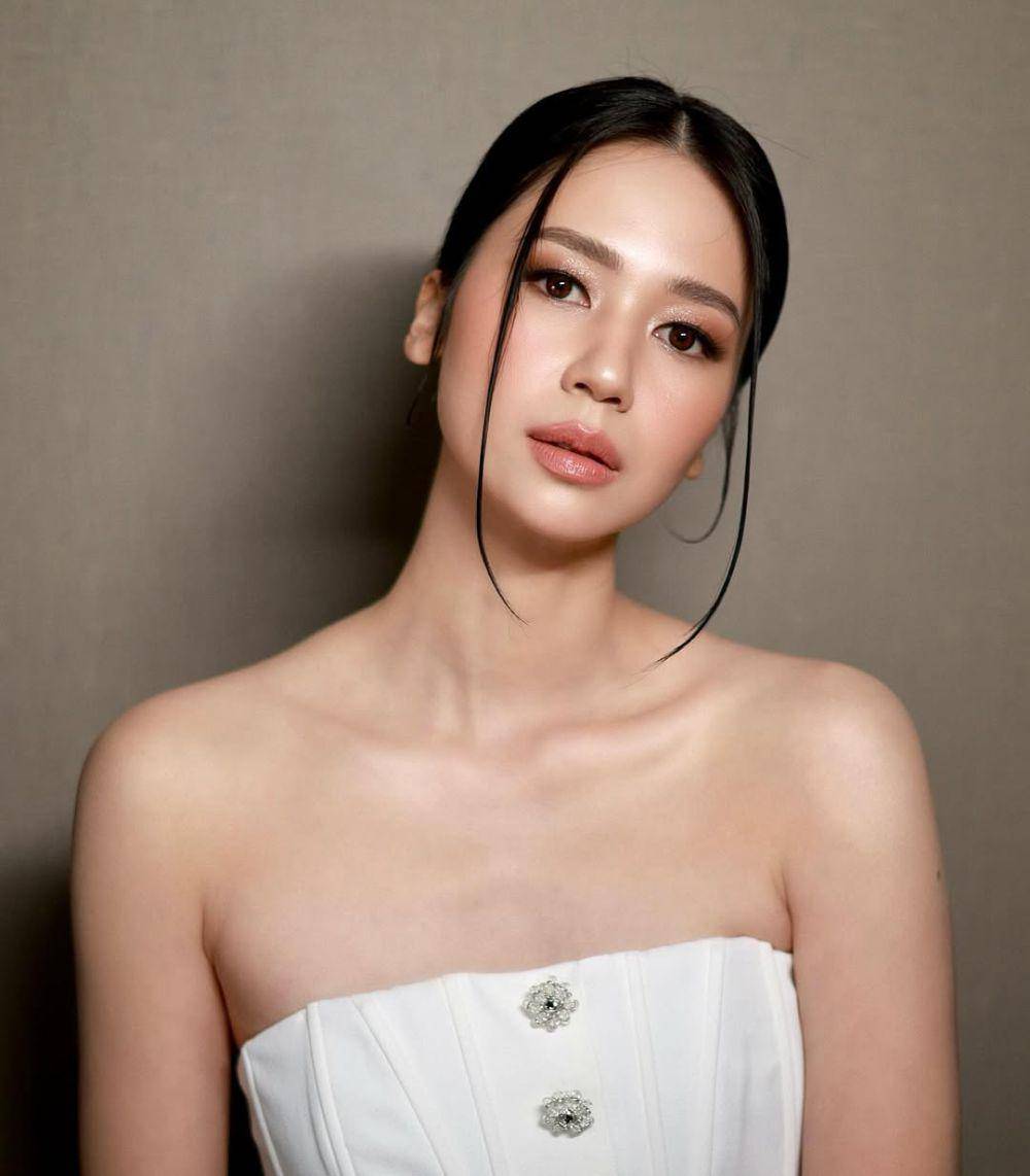 potret ide gaya rambut ala Laura Basuki (instagram.com/laurabas)