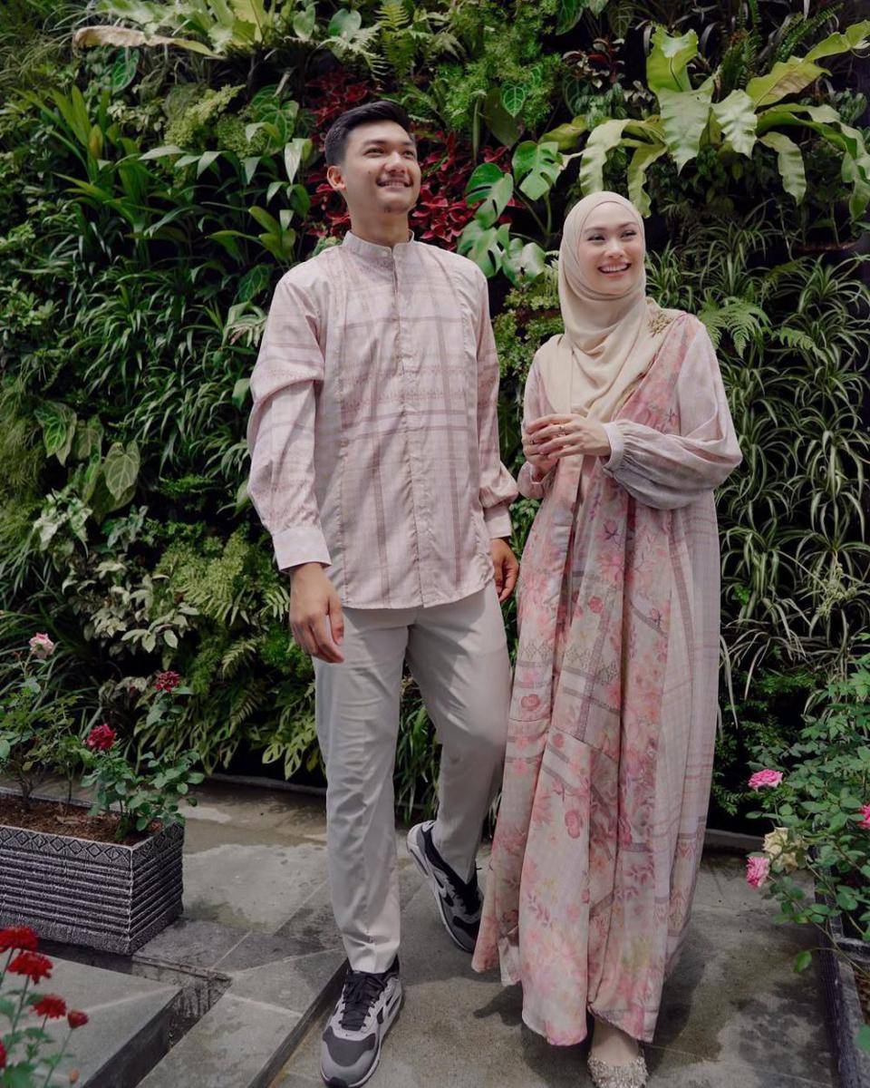 inspirasi gamis ala Indah Nada Puspita (instagram.com/indahnadapuspita)