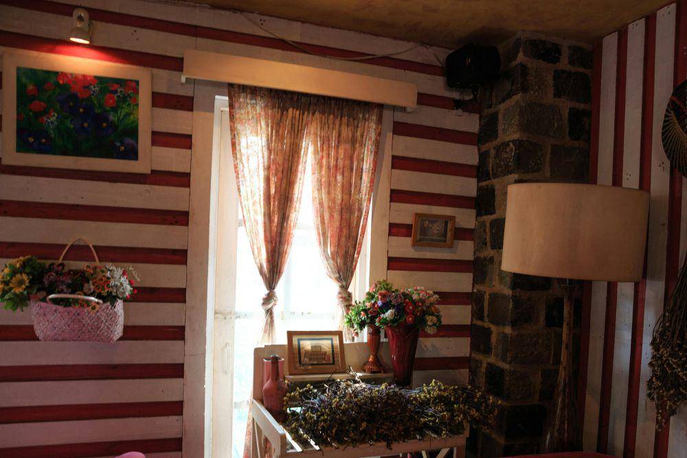 Foto hanya ilustrasi kamar homestay. pexels.com/Quang Nguyen Vinh