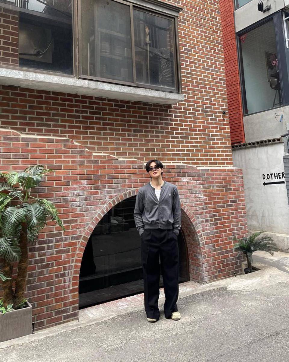 streetwear kekinian ala Arm Weerayut (instagram.com/arm_wc)