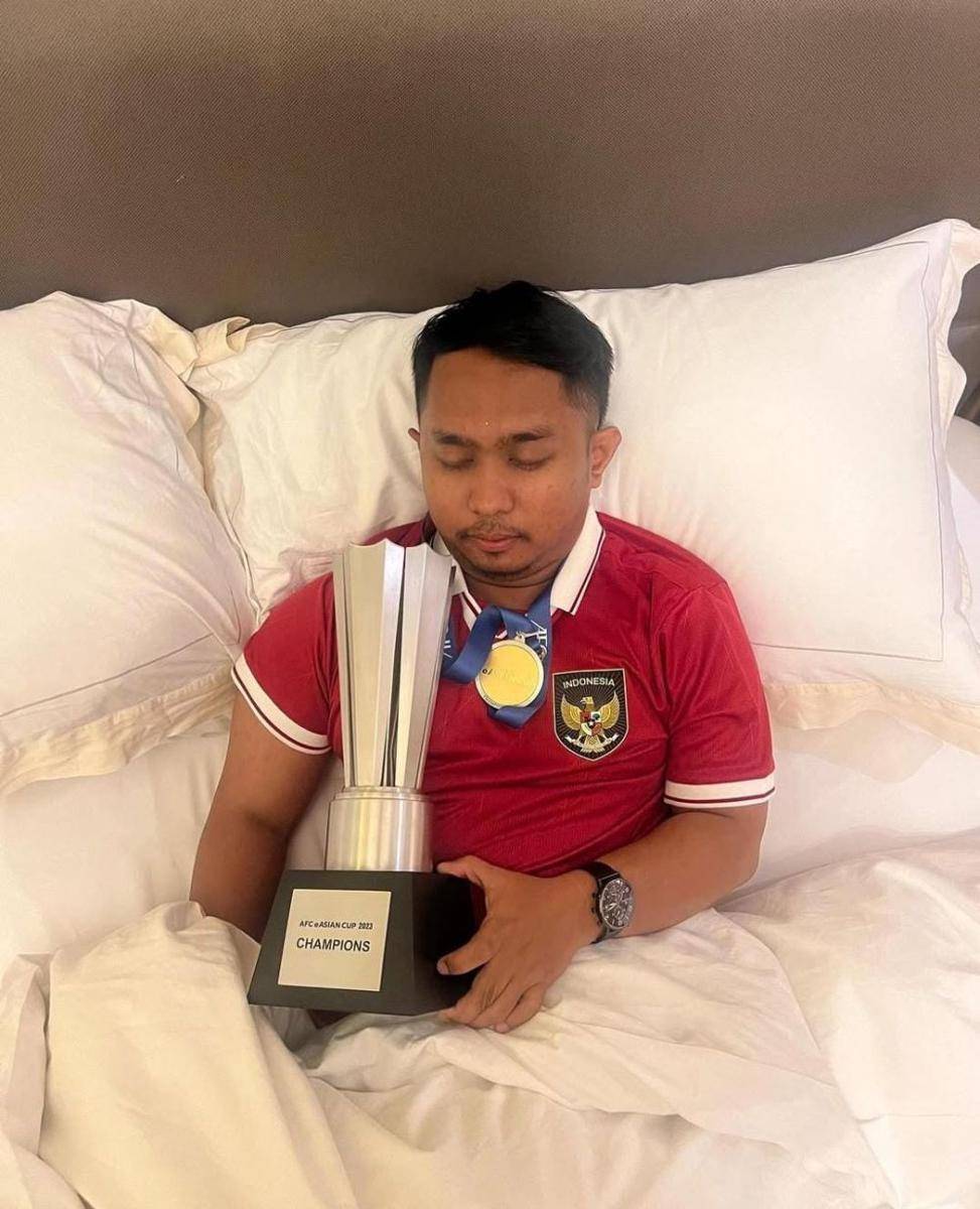 Elga Cahya Putra, Atlet Timnas eFootball Indonesia (Instagram/Instagram/elgacahyaputra19)