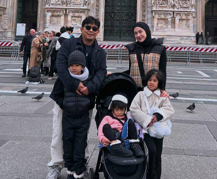 potret liburan keluarga Nina Zatulini di Italia (instagram.com/ninazatulini22)