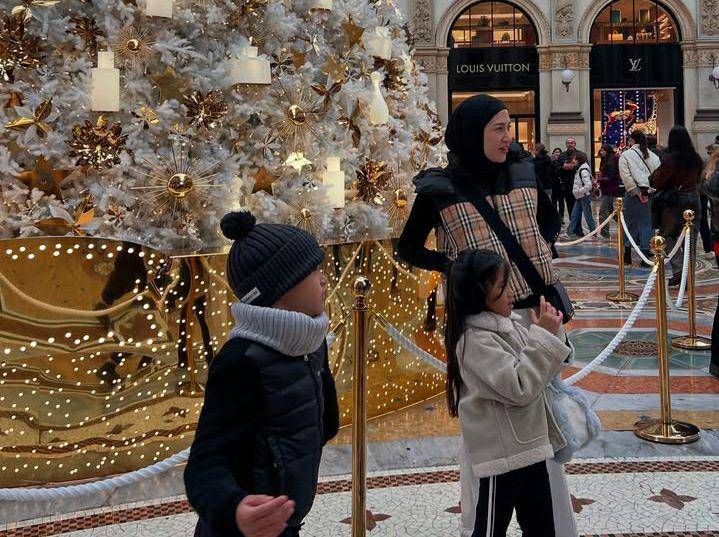 potret liburan keluarga Nina Zatulini di Italia (instagram.com/ninazatulini22)