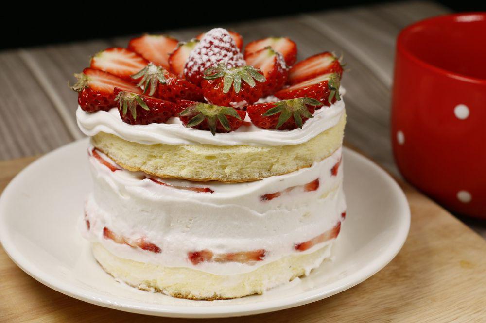 5 Tips Membuat Strawberry Cheesecake untuk Ide Hampers Natal