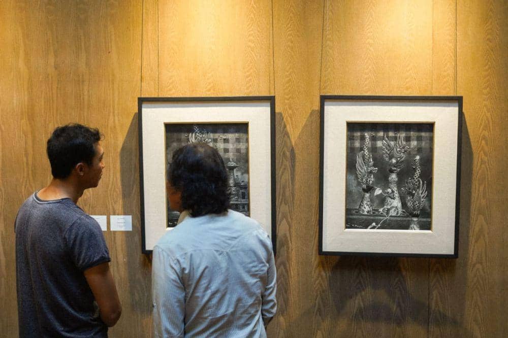 Tujuh perupa Bali kompak memamerkan karyanya bertajuk Refined di ARTOTEL (Dok.IDN Times/Artotel)