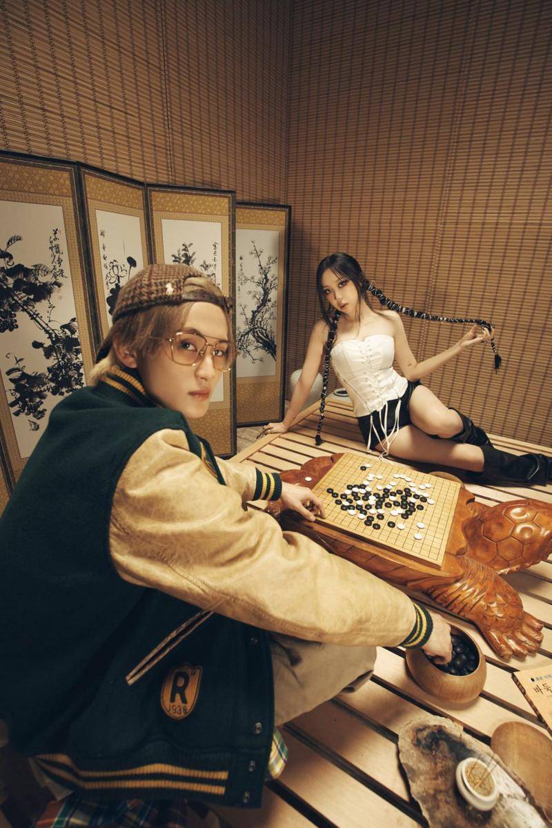 potret Mark NCT dan Lee Young Ji (instagram.com/nct)