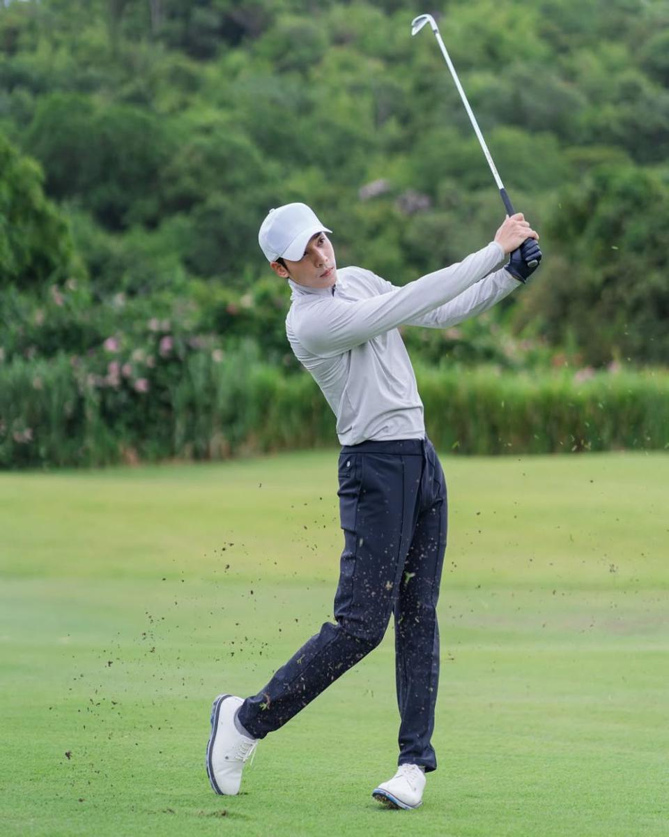 potret outfit main golf ala aktor Jes Jespipat (instagram.com/jesjpp)