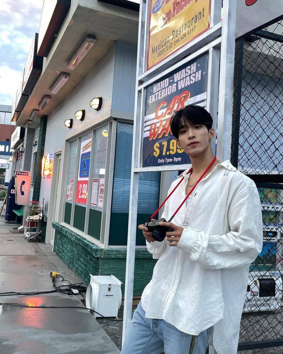 OOTD ala Dokyeom SEVENTEEN (instagram.com/dk_is_dokyeom)