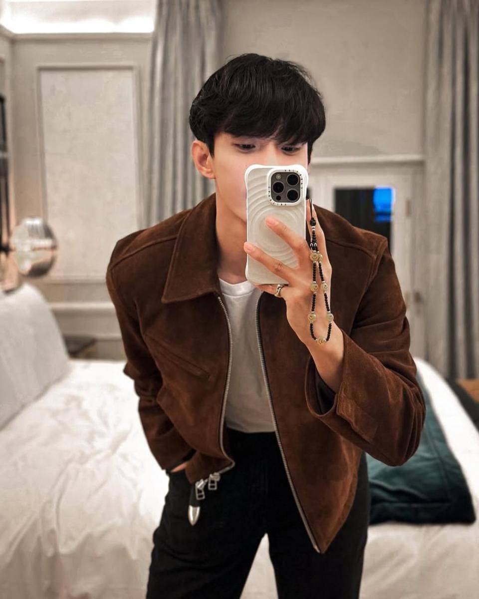 OOTD ala Dokyeom SEVENTEEN (instagram.com/dk_is_dokyeom)