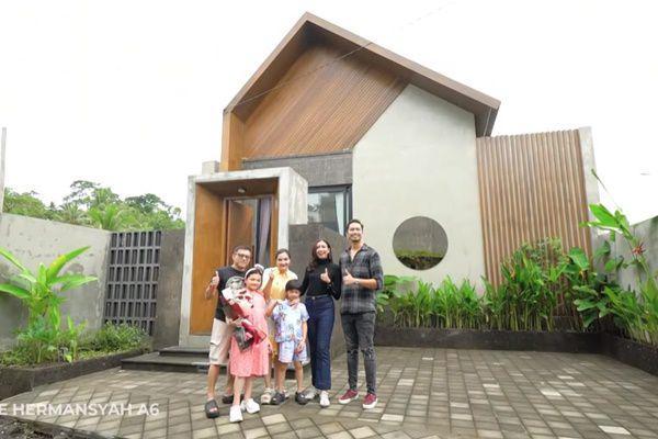 8 Potret Arsy Dapat Vila Baru di Bali, Hadiah Ulang Tahun Ke-10