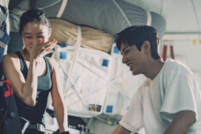 adegan dalam serial When the Stars Gossip. (dok. Netflix/When the Stars Gossip)