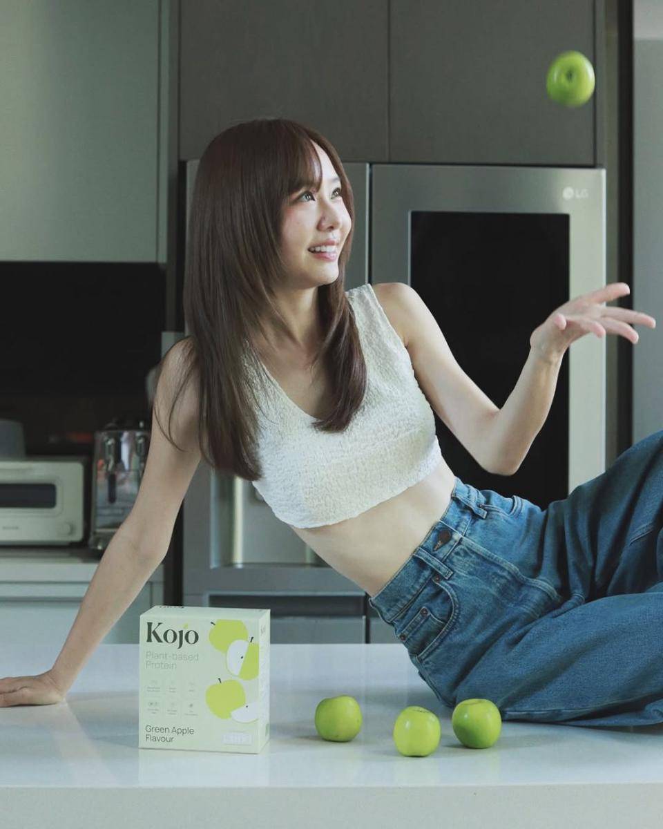 potret ide gaya rambut ala Toey Jarinporn (instagram.com/toeyjarinporn)