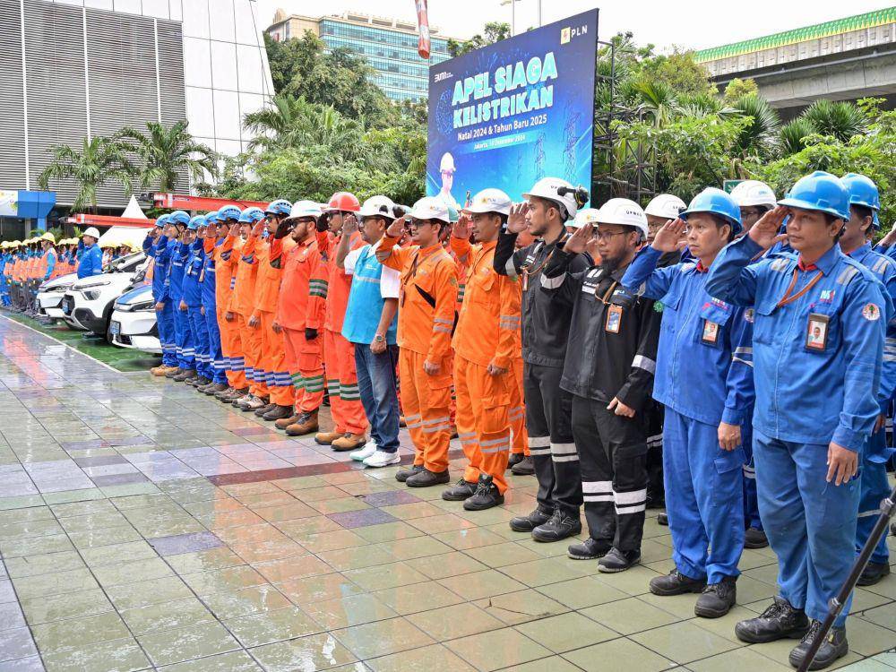 Apel Siaga Kelistrikan Natal 2024 dan Tahun Baru 2025 (Nataru) di Kantor Pusat PLN, Senin (16/12). (dok. PLN)