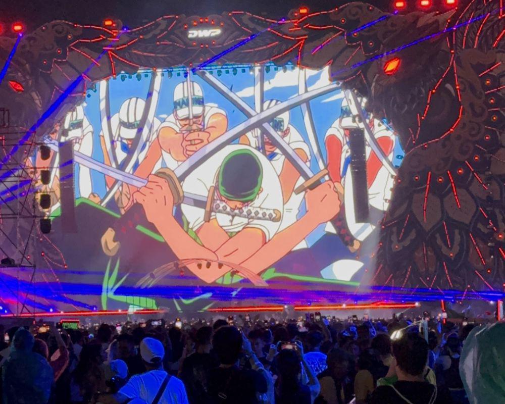 Steve Aoki memainkan lagu anime One Piece di DWP 2024 (IDN Times/Aditya Mustaqim)