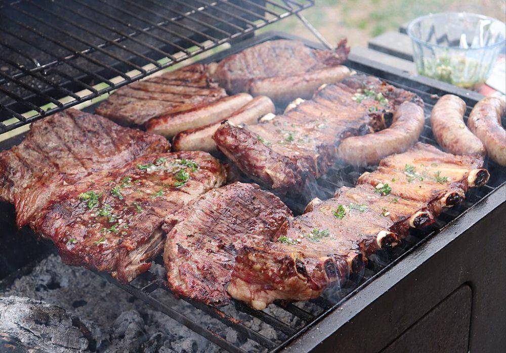 ilustrasi asado (commons.wikimedia.org/Rldca)