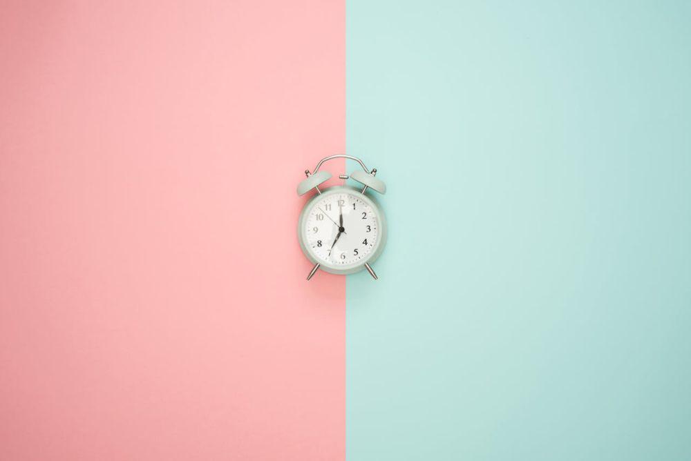 [PUISI] Dua Dimensi Waktu