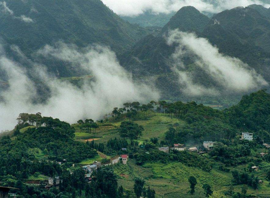 Ha Giang, Vietnam (pexels.com/Q. Hưng Phạm)