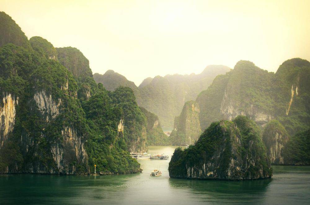 Ha Long Bay, Vietnam (pexels.com/Đức Toàn Nguyễn)